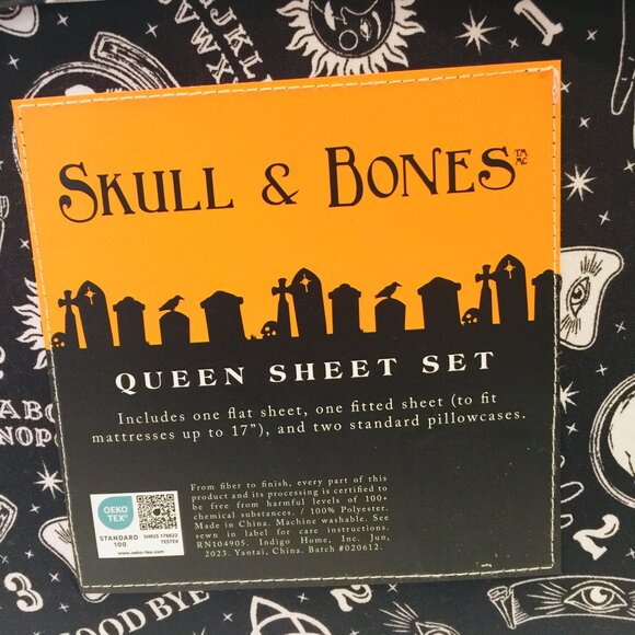 Skull & Bones OUIJA BOARD Palms Skulls Black White Queen Size Set - Picture 4 of 4